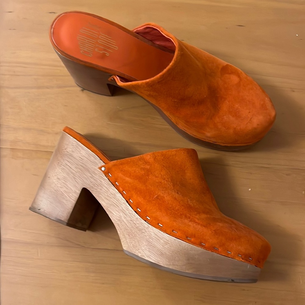Charlotte Stone Marlo Clogs – Orange Suede – Size 8